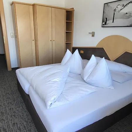 Appartements Tschol Martin Sankt Anton am Arlberg Room photo