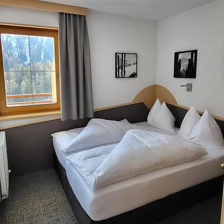 Appartements Tschol Martin Sankt Anton am Arlberg Room photo